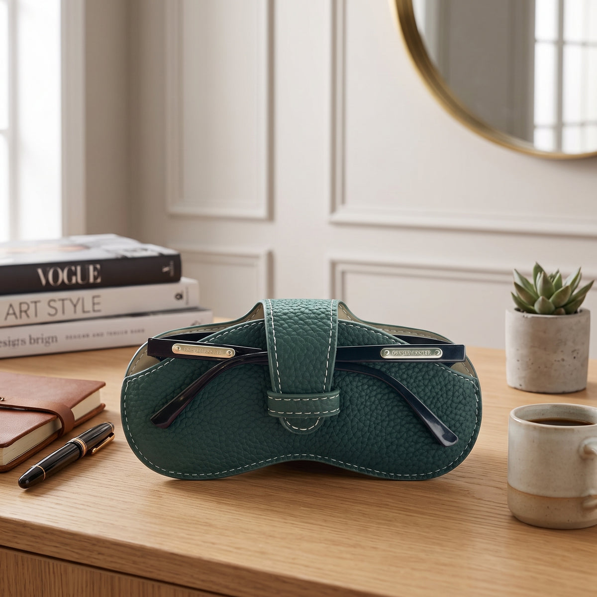 Portable Leather Sunglasses & Glasses Case – Lightweight Unisex Eyewear Protector