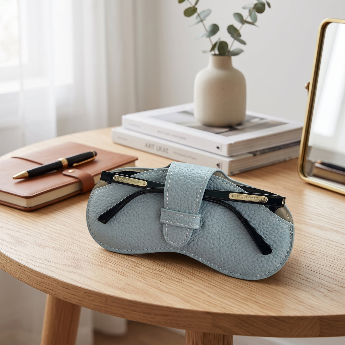 Portable Leather Sunglasses & Glasses Case – Lightweight Unisex Eyewear Protector